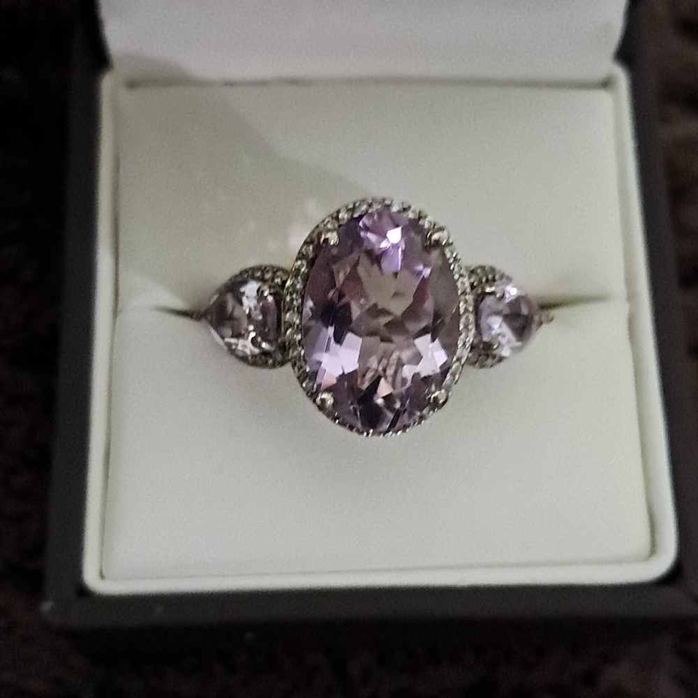Rose De France Amethyst & White Zircon Ring